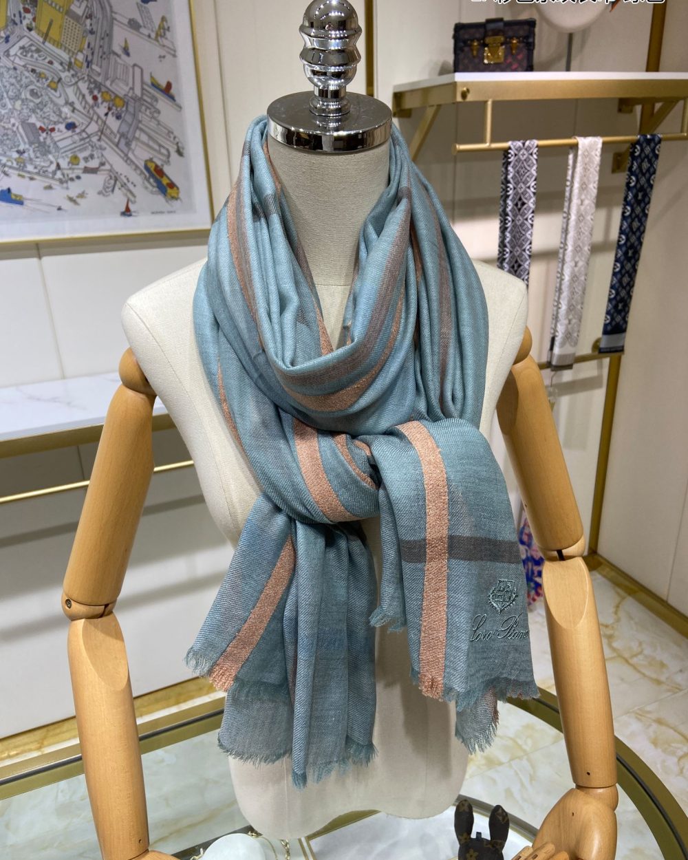 Loro Piana Long Island Stole Linen and Silk in Blue Scarf 205cm/80in 