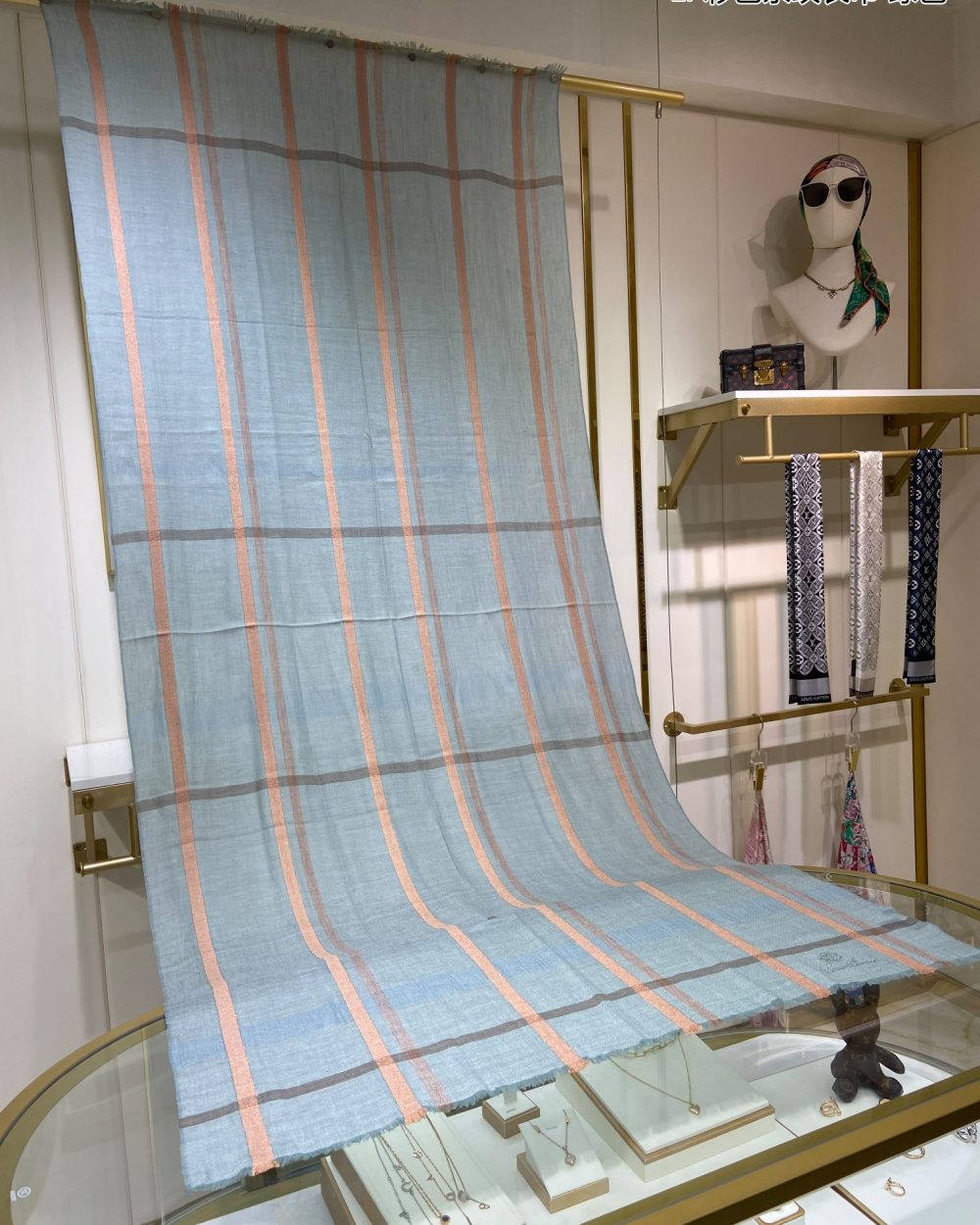 Loro Piana Long Island Stole Linen and Silk in Blue Scarf 205cm/80in 