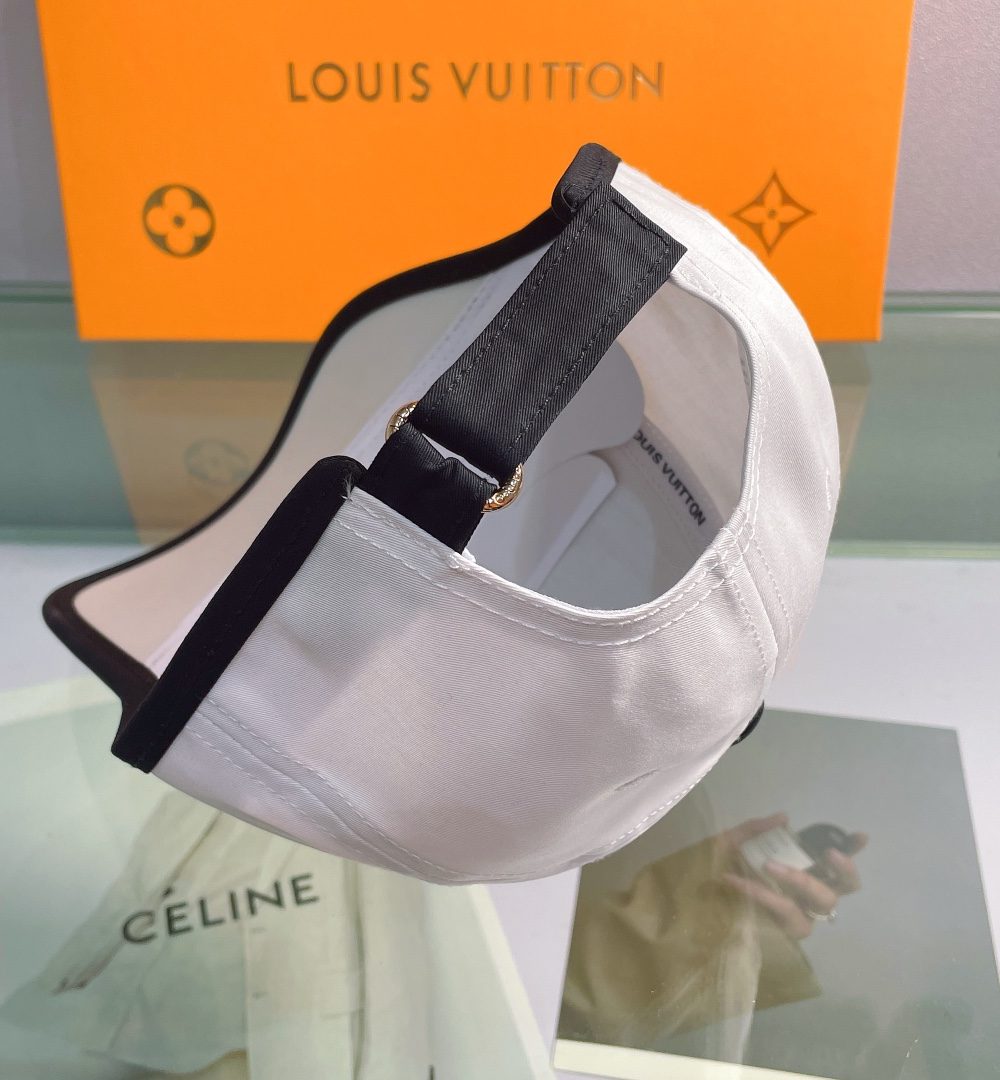 Louis Vuitton Aerogram Cotton Cap In White