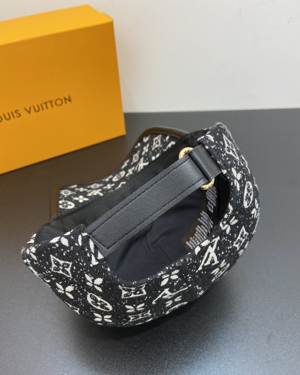 Louis Vuitton Be My Cap Black LV Cap