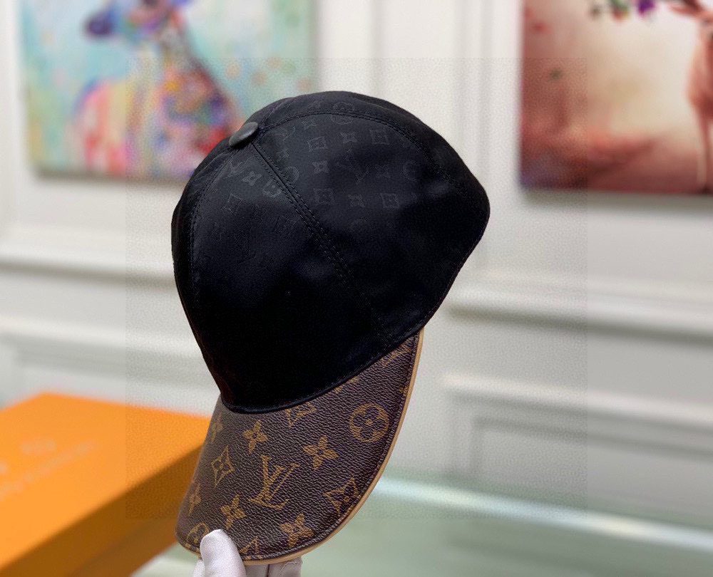 Louis Vuitton Be My Cap Black LV Cap