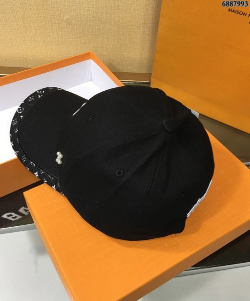 Louis Vuitton Be My Cap Black LV Cap