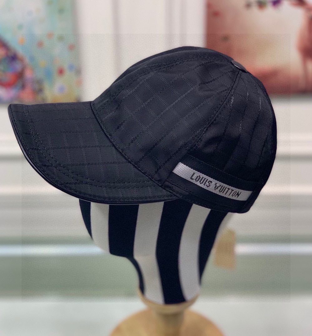 Louis Vuitton Be My Cap Black LV Cap