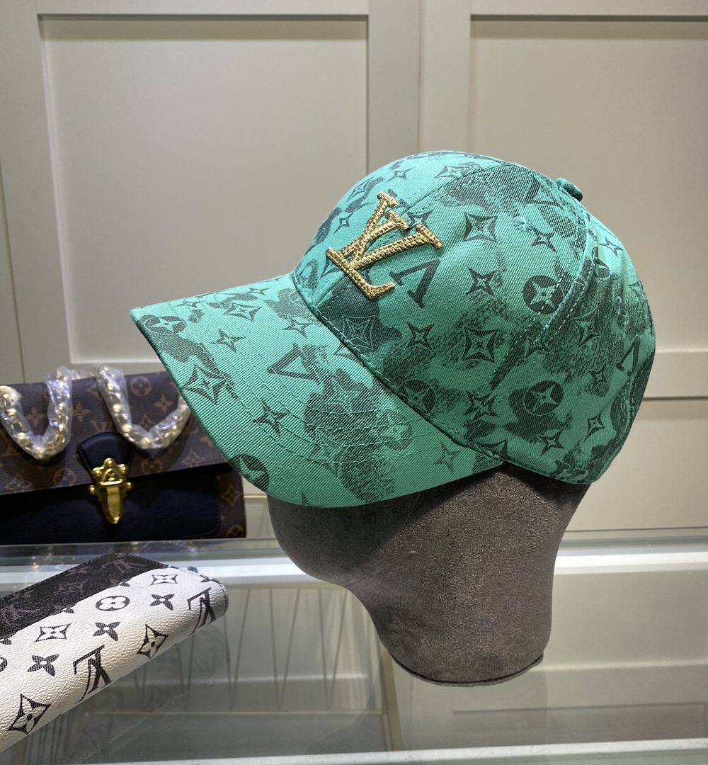 Louis Vuitton Be My Cap In Green
