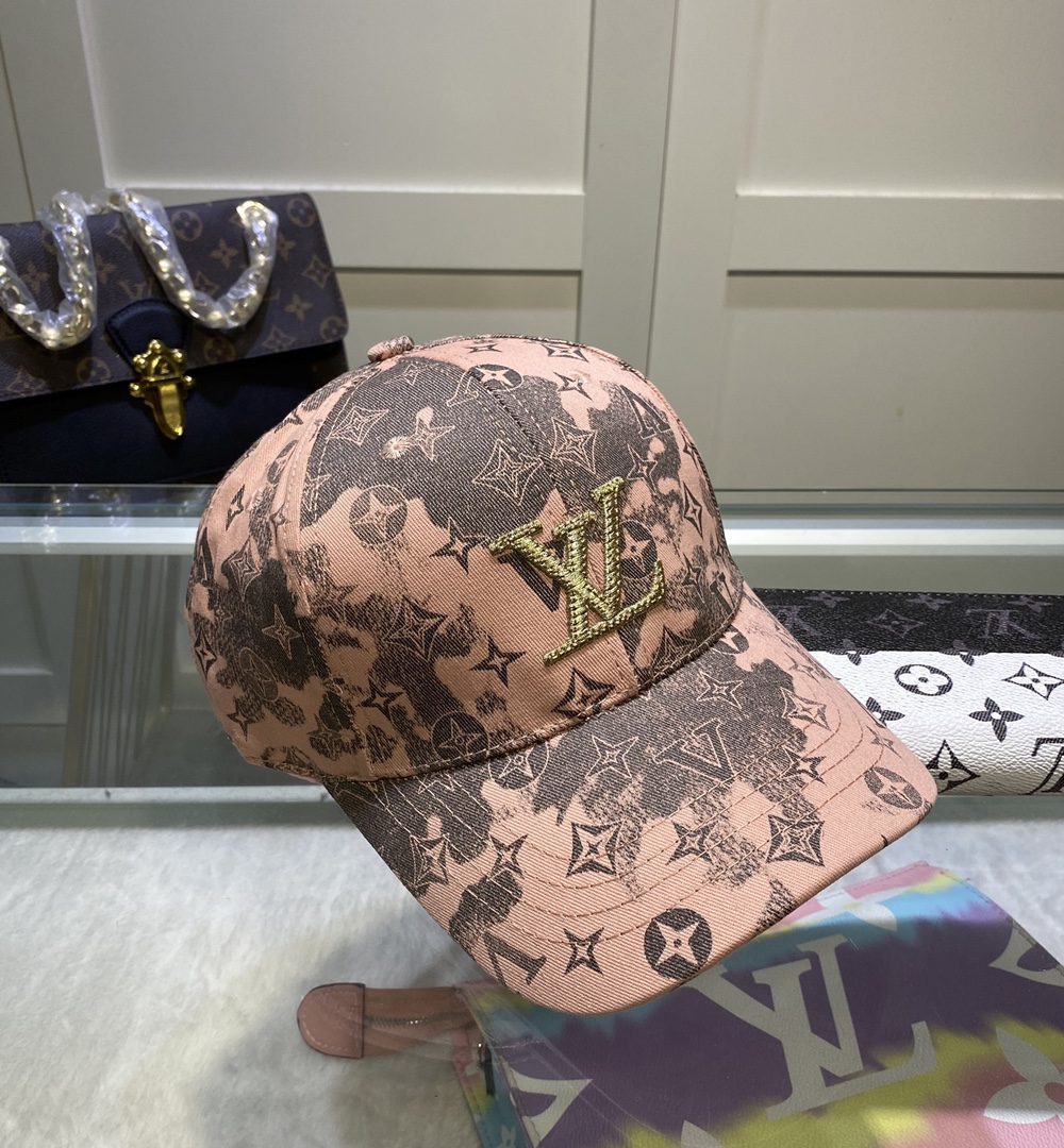 Louis Vuitton Be My Cap In Pink