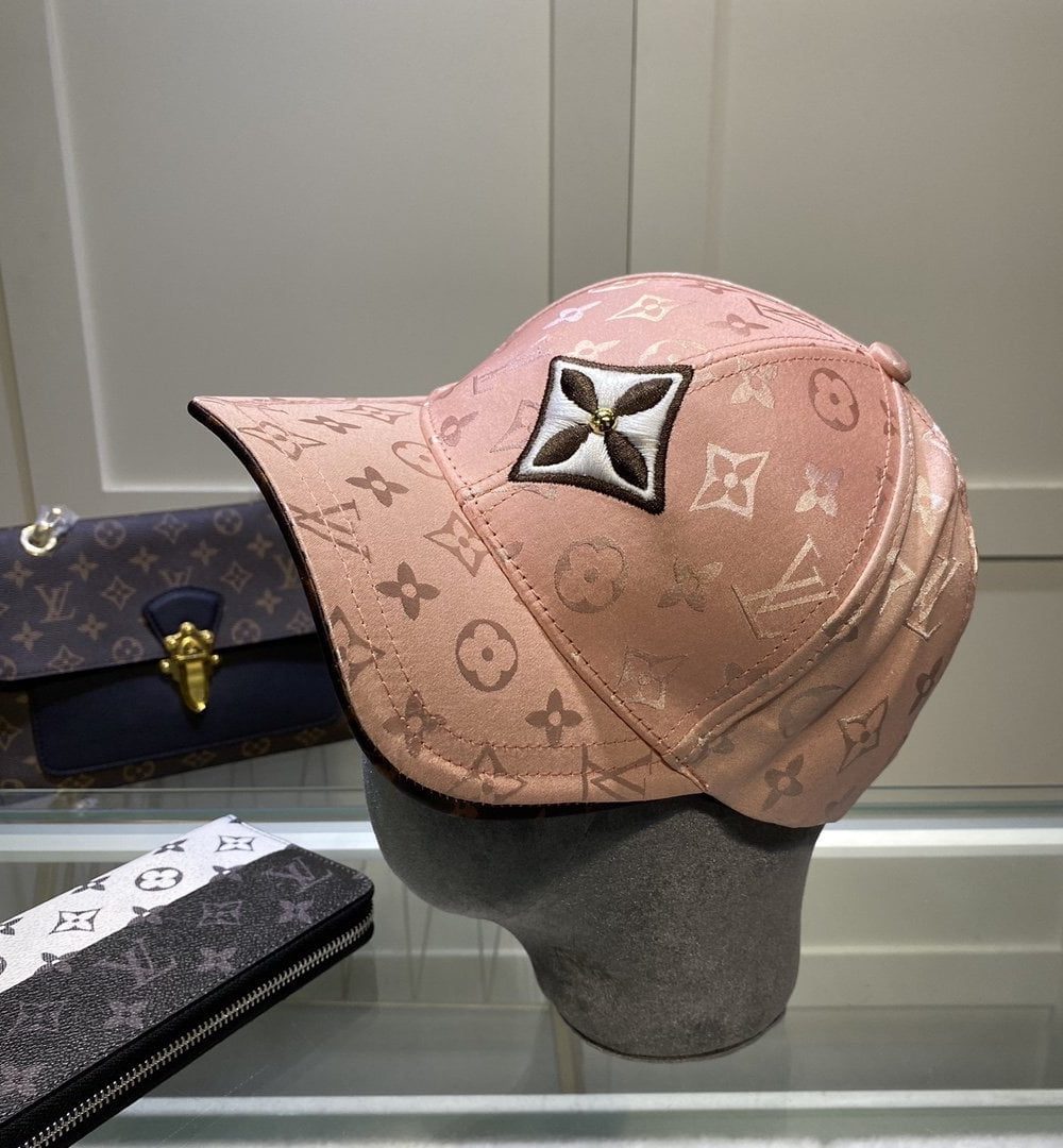 Louis Vuitton Be My Cap In Pink