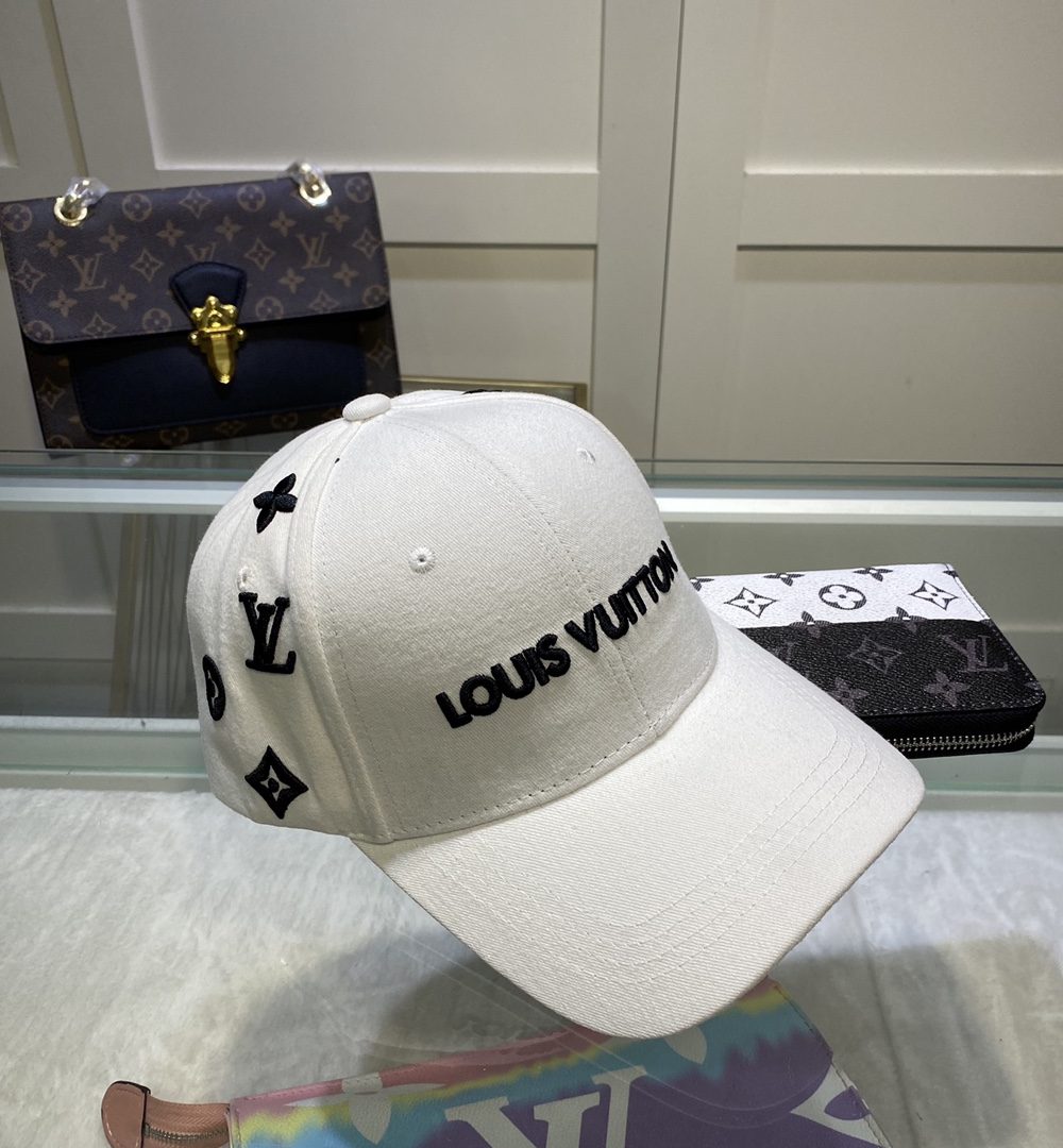 Louis Vuitton Be My Cap In White