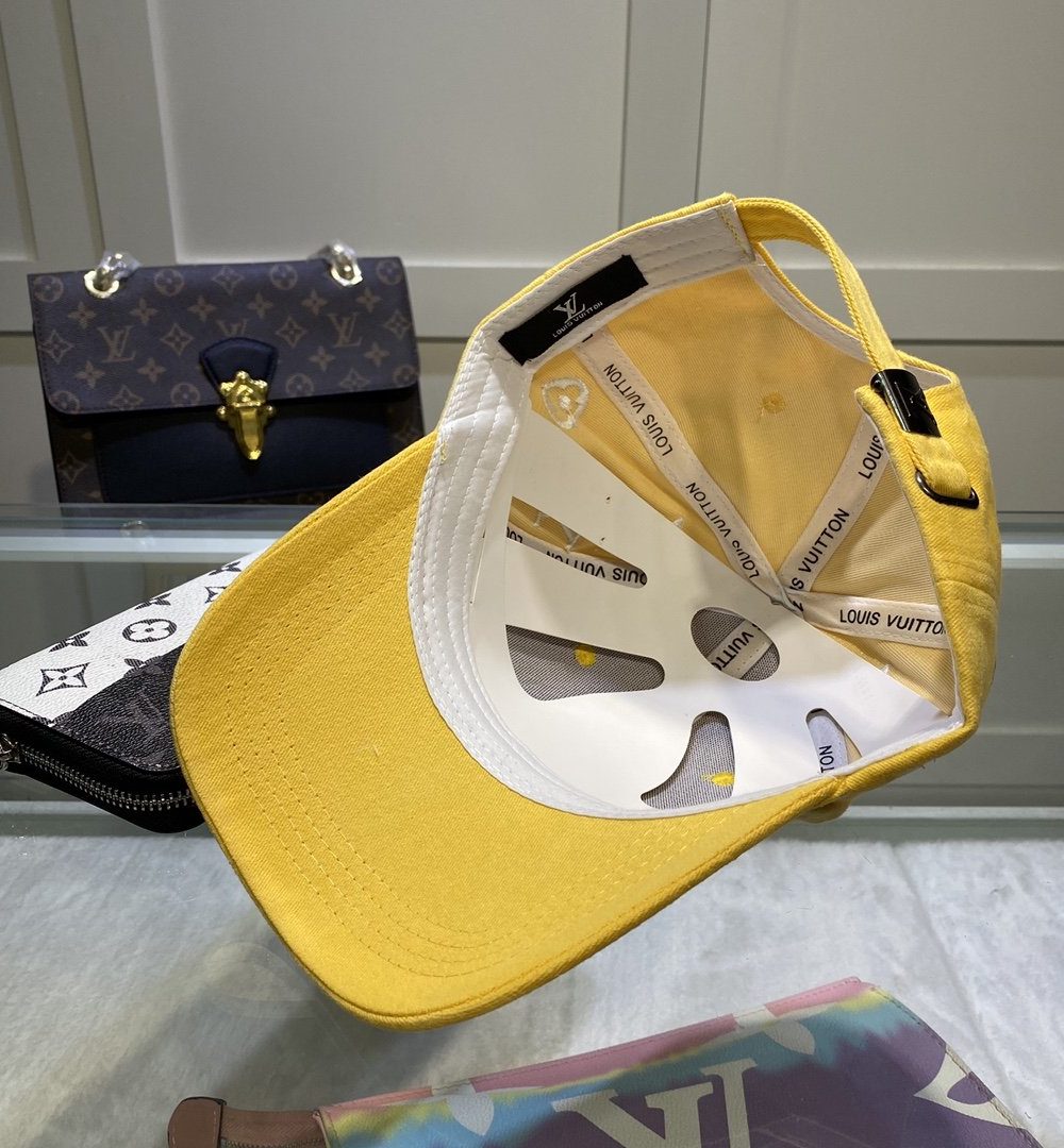 Louis Vuitton Be My Cap In Yellow