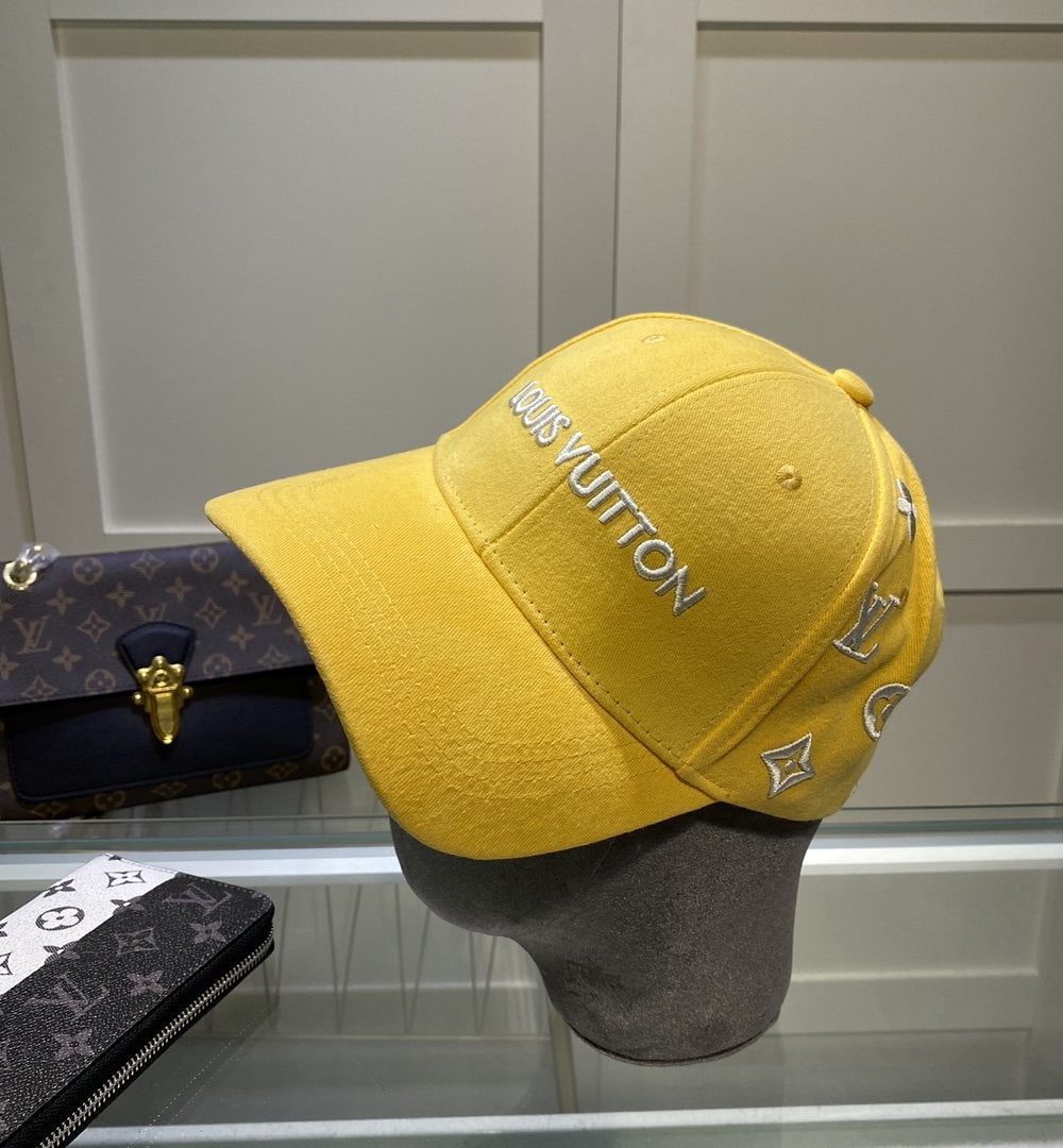 Louis Vuitton Be My Cap In Yellow