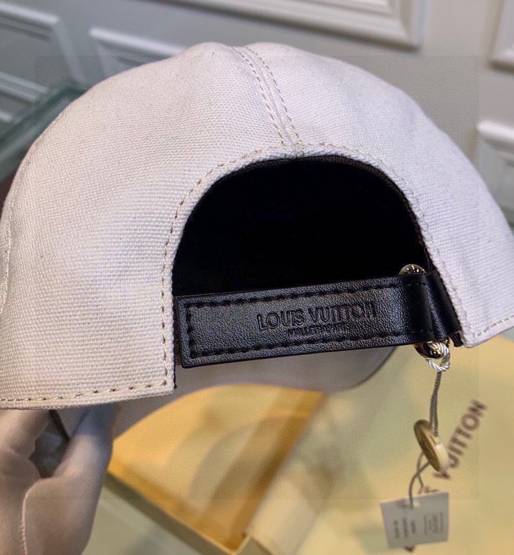 Louis Vuitton Be My Cap White LV Cap
