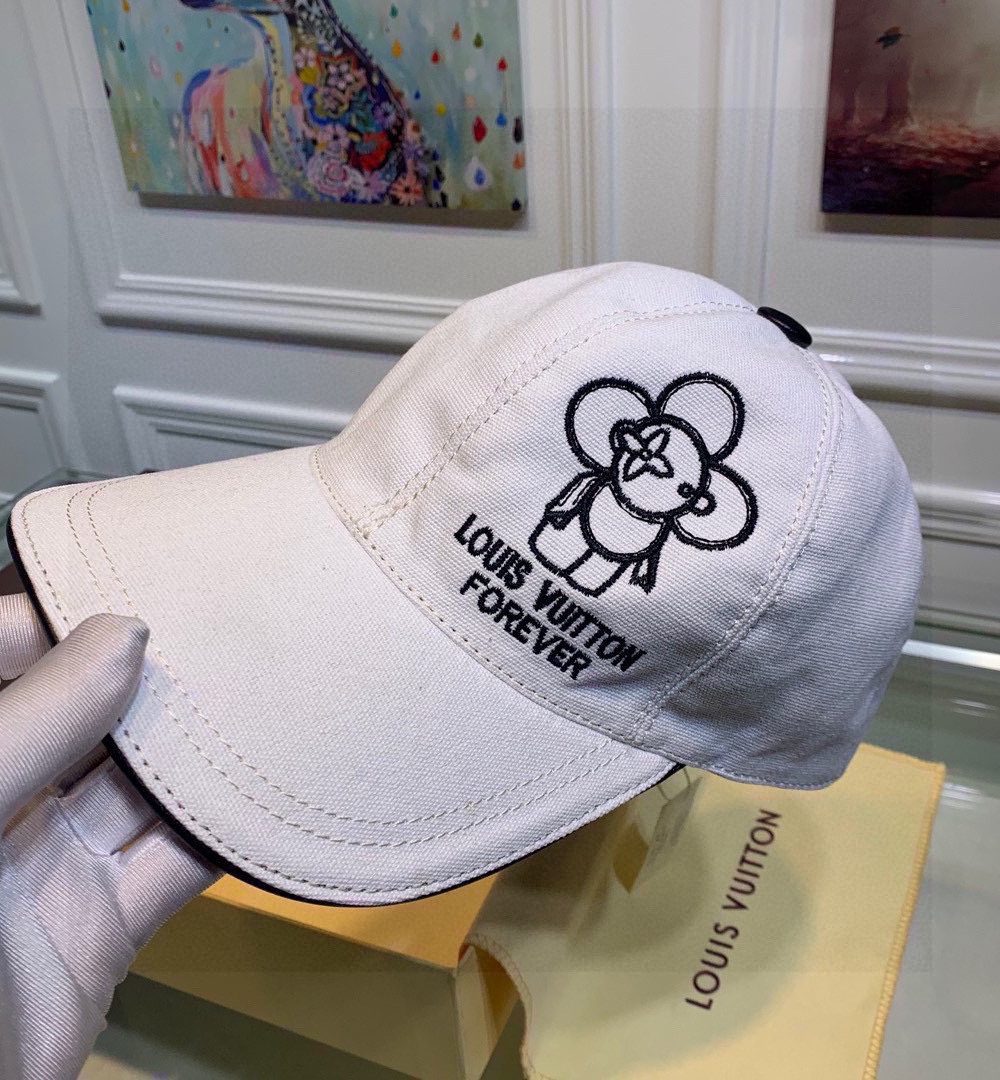 Louis Vuitton Be My Cap White LV Cap