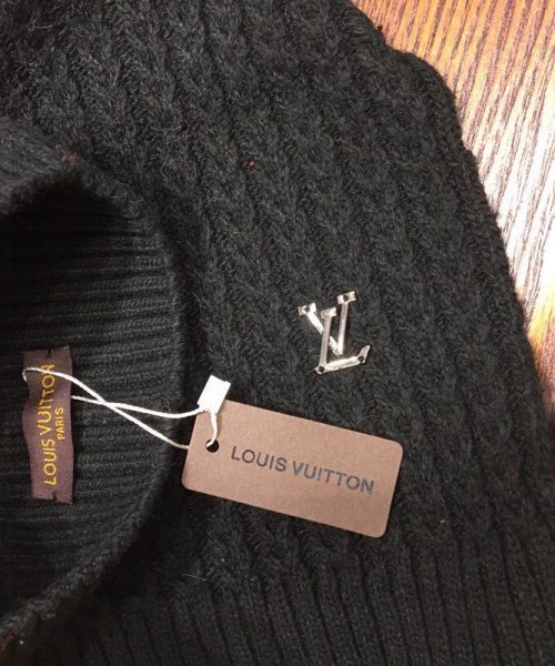 Louis Vuitton Beanie & Scarf Set In Black