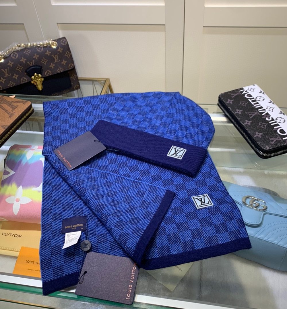 Louis Vuitton Beanie & Scarf Set In Blue 
