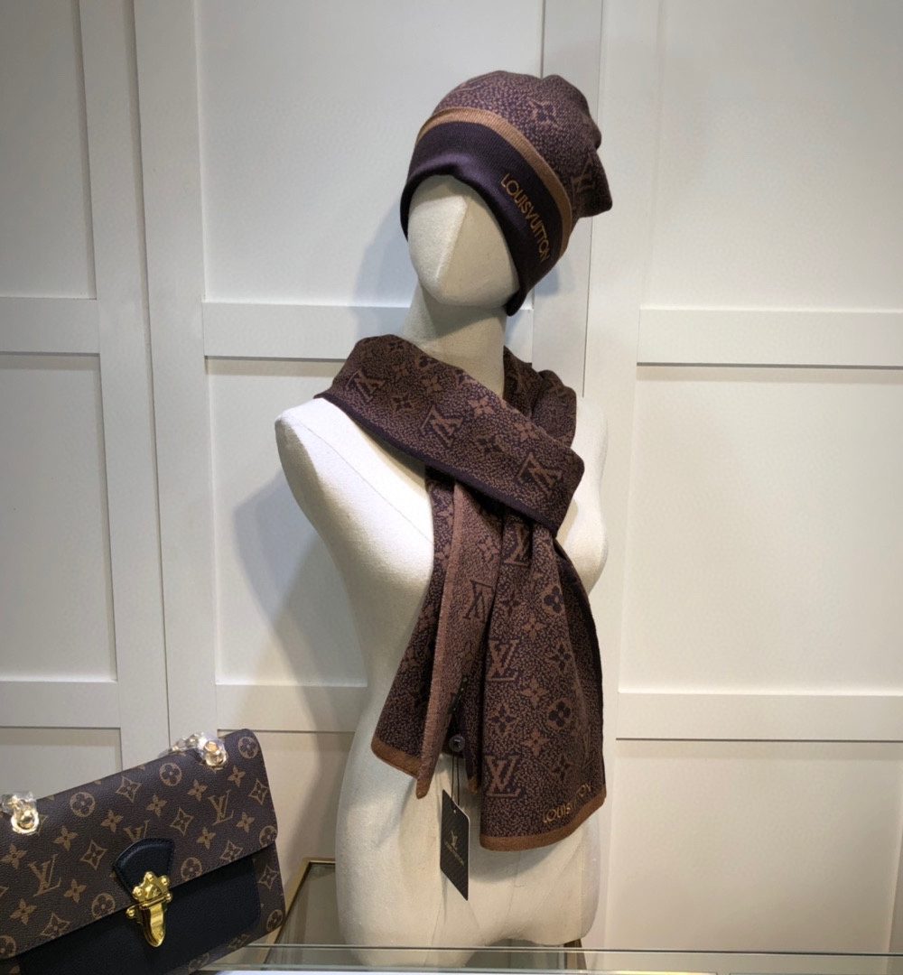 Louis Vuitton Beanie & Scarf Set In Brown 