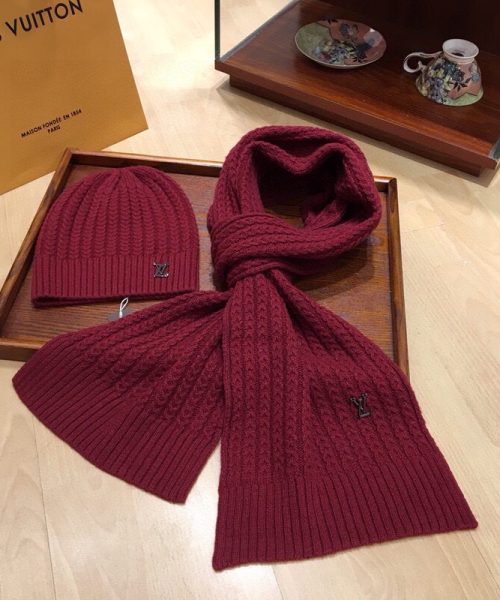 Louis Vuitton Beanie & Scarf Set In Red 