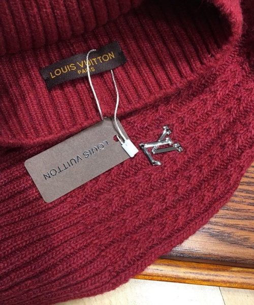 Louis Vuitton Beanie & Scarf Set In Red 