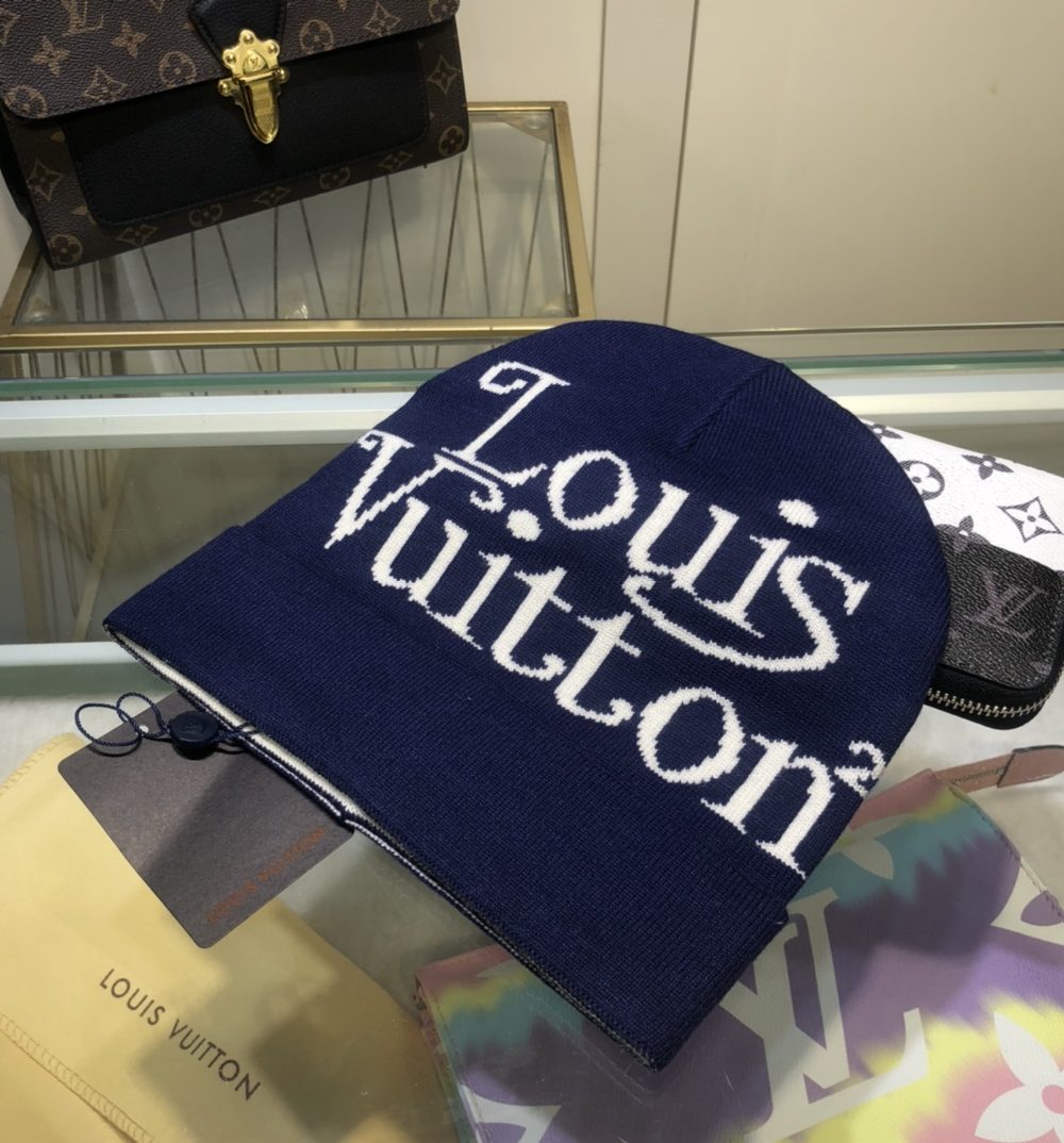 Louis Vuitton Beanie In Dark Blue LV Headwear