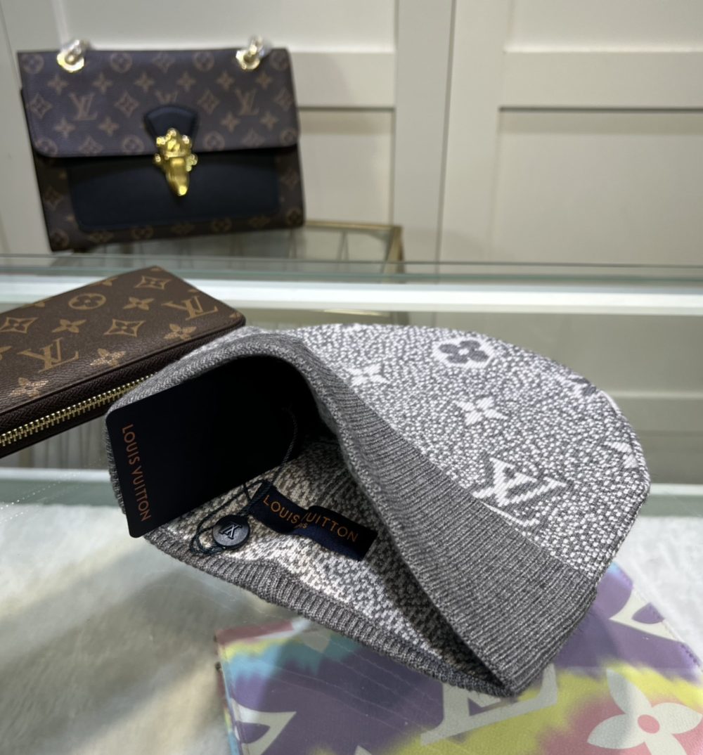 Louis Vuitton Beanie In Grey LV Headwear