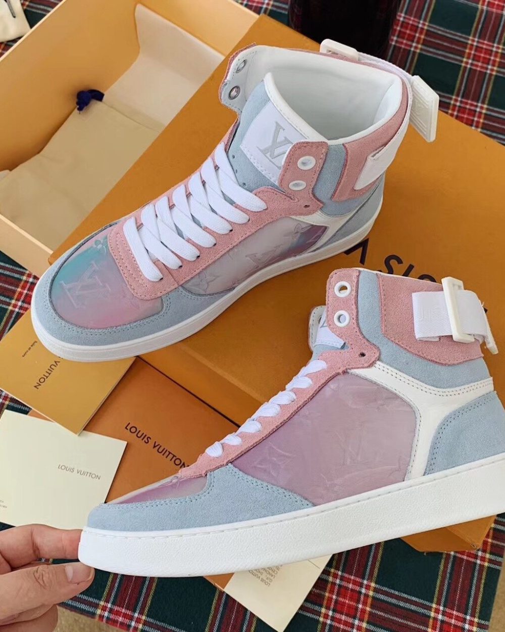 Louis Vuitton Boombox Sneaker Boot Calfskin Leather Spring/Summer Collection White/Blue/Pink