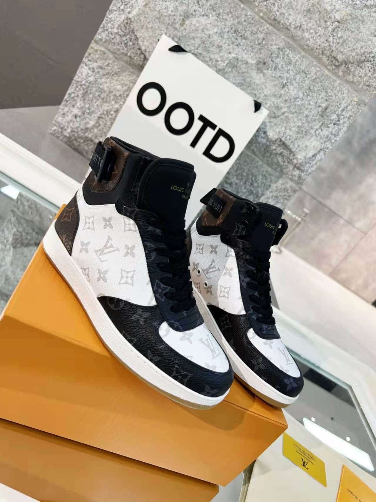 Louis Vuitton Boombox Sneaker Boot Patent Monogram Material Black/White For Women LV