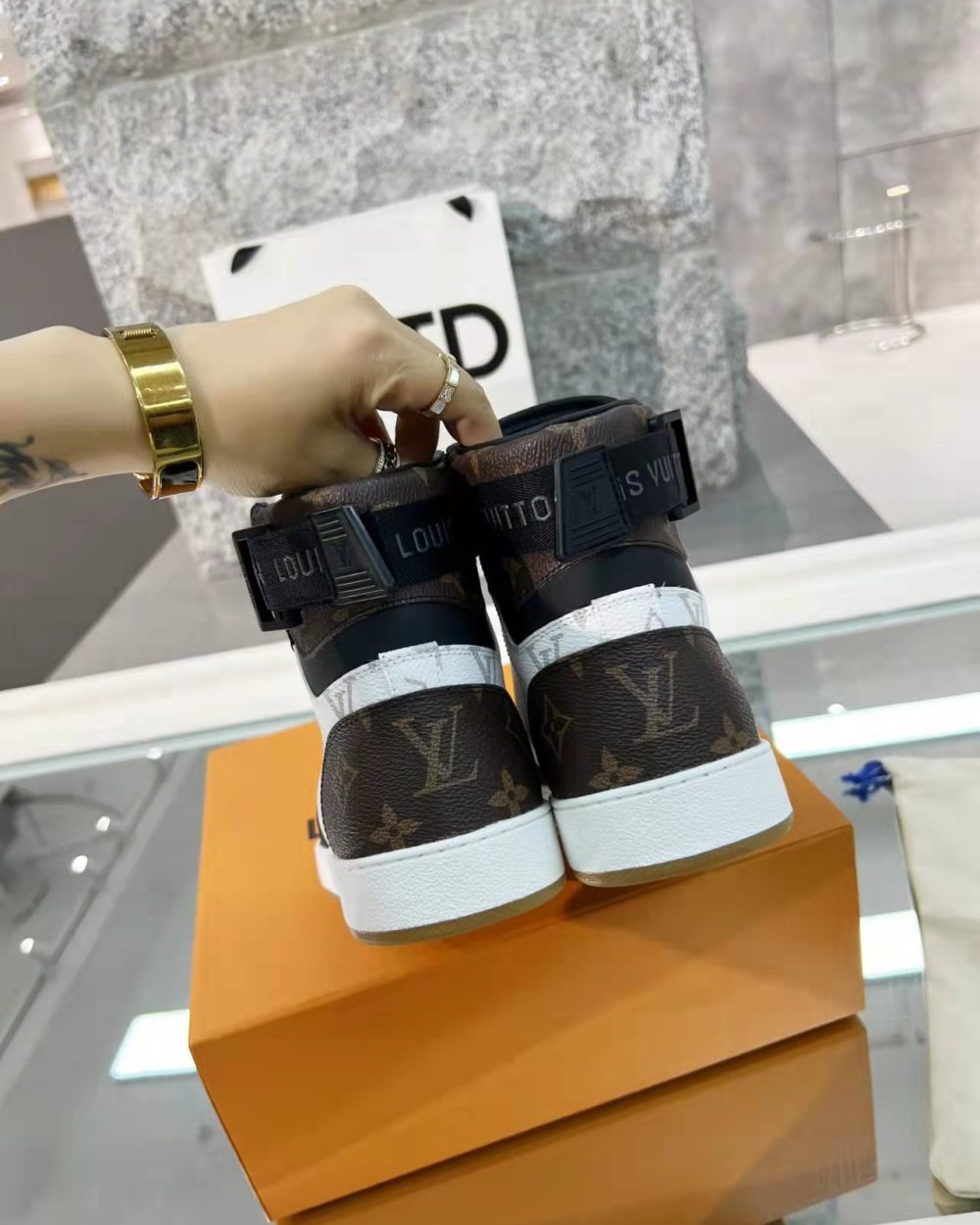 Louis Vuitton Boombox Sneaker Boot Patent Monogram Material Black/White For Women LV