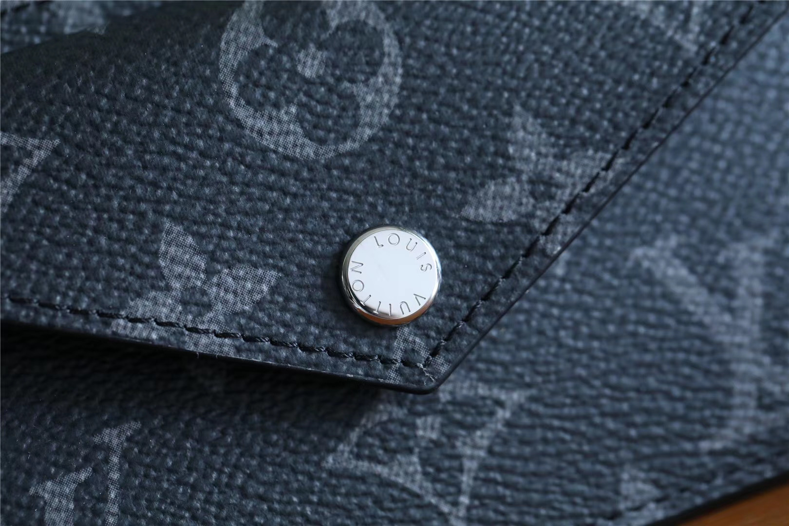 1:1 Replica Louis Vuitton Card Holder Recto Verso Monogram Eclipse For Women, Women's Wallets 5.1in/13cm LV - Image 4