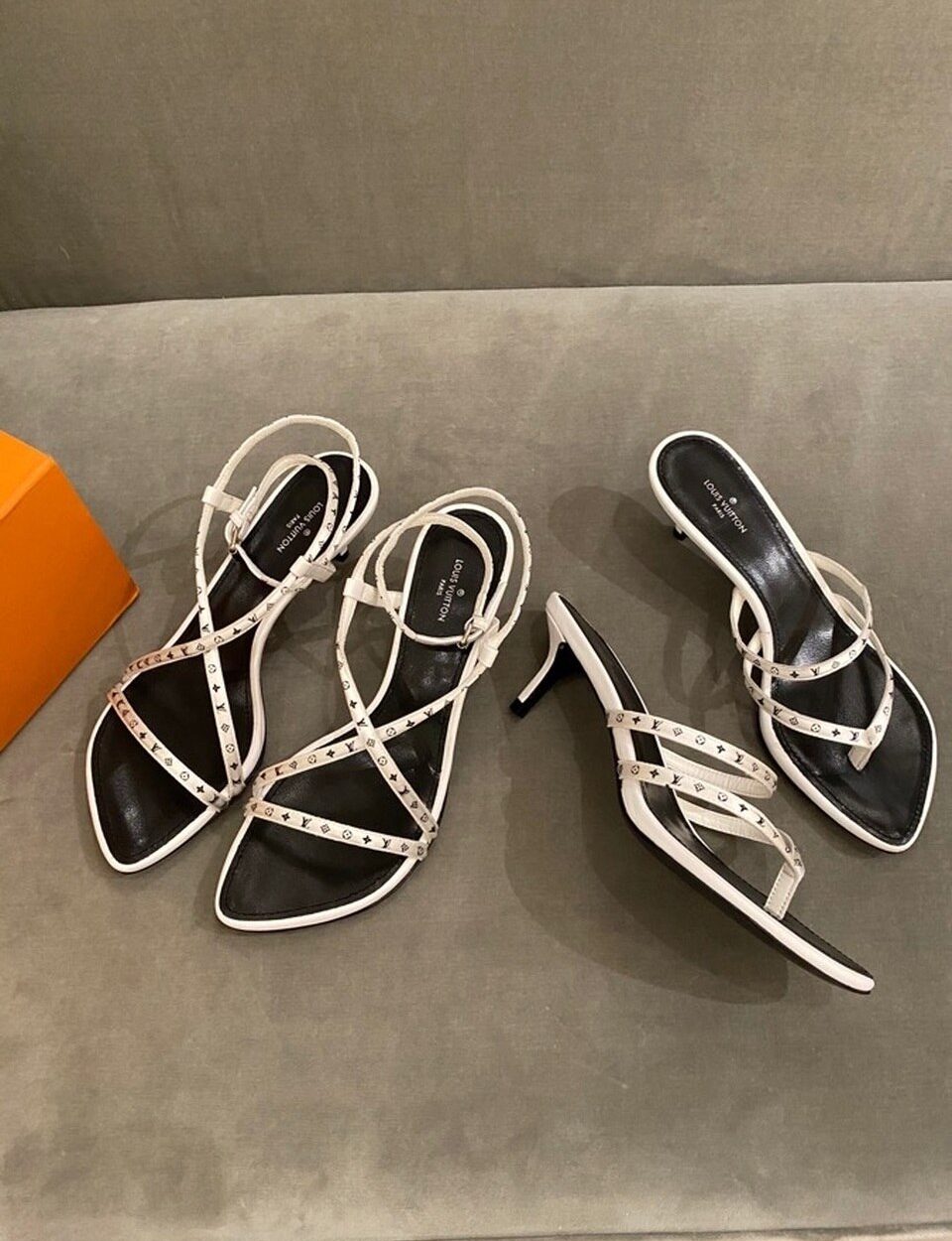 Louis Vuitton Citizen Sandals Calfskin Leather Spring/Summer Collection 1A7RYA White