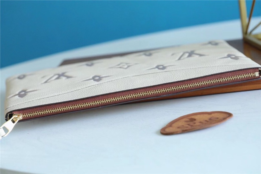 1:1 Replica Louis Vuitton Clea Wallet Monogram Empreinte Black For Women, Women's Wallets 11.7in/29.5cm LV M80174 - Image 5