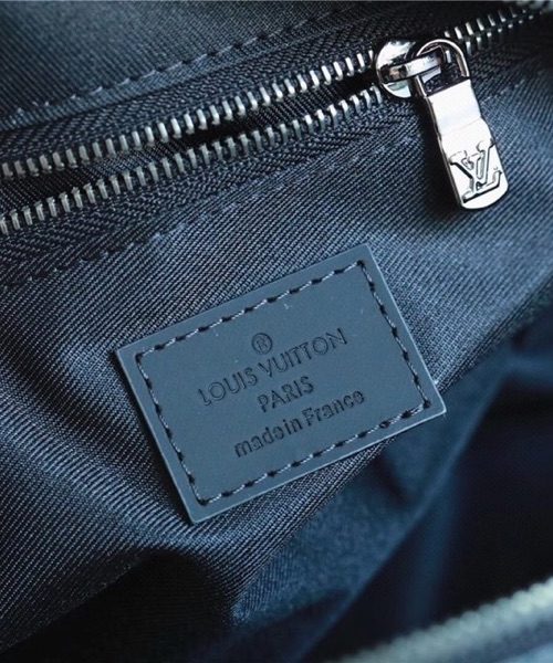 1:1 Replica Louis Vuitton Cosmetic Pouch Monogram Eclipse For Women, Women's Wallets 6.7in/17cm LV M60024