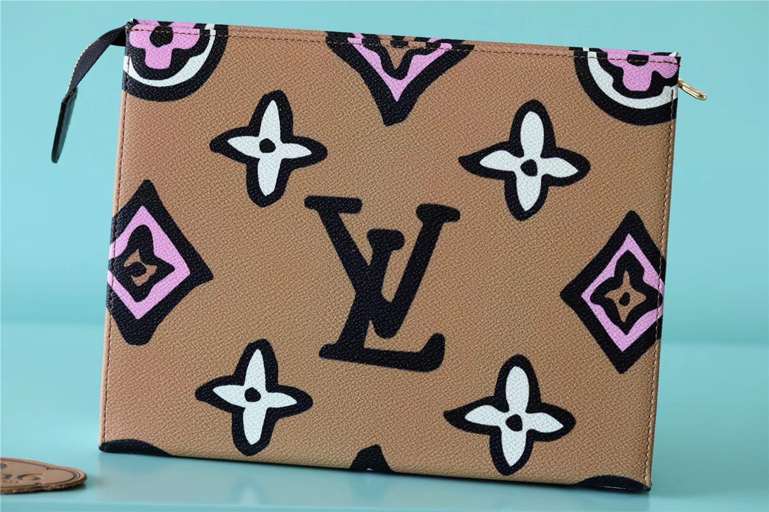 1:1 Replica Louis Vuitton Cosmetic Toiletry Pouch 26 Waxed Monogram Canvas Beige For Women, Women's Wallets 9.8in/25cm LV M80752 - Image 7