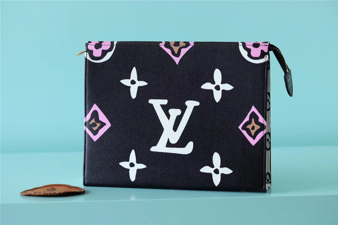 1:1 Replica Louis Vuitton Cosmetic Toiletry Pouch 26 Waxed Monogram Canvas Black For Women, Women's Wallets 9.8in/25cm LV M80751