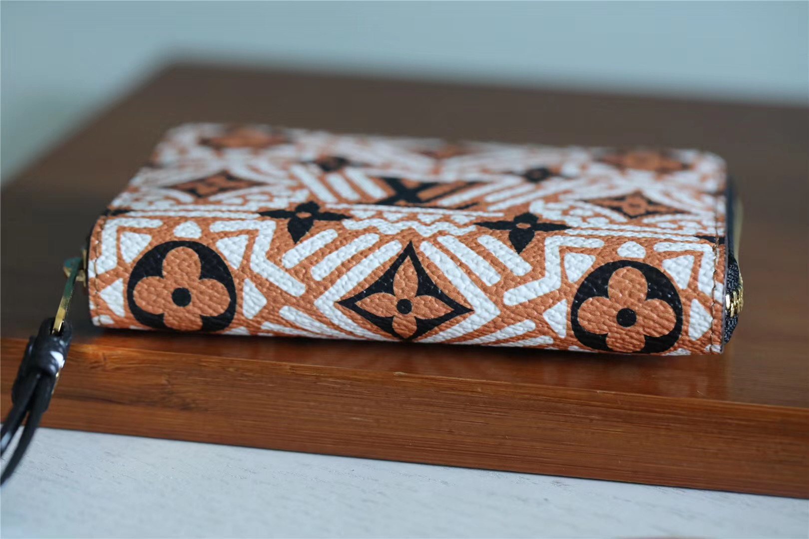 1:1 Replica Louis Vuitton Crafty Zippy Coin Purse Monogram Canvas For Women, Women's Wallets 4.3in/11cm LV M69496 - Image 2