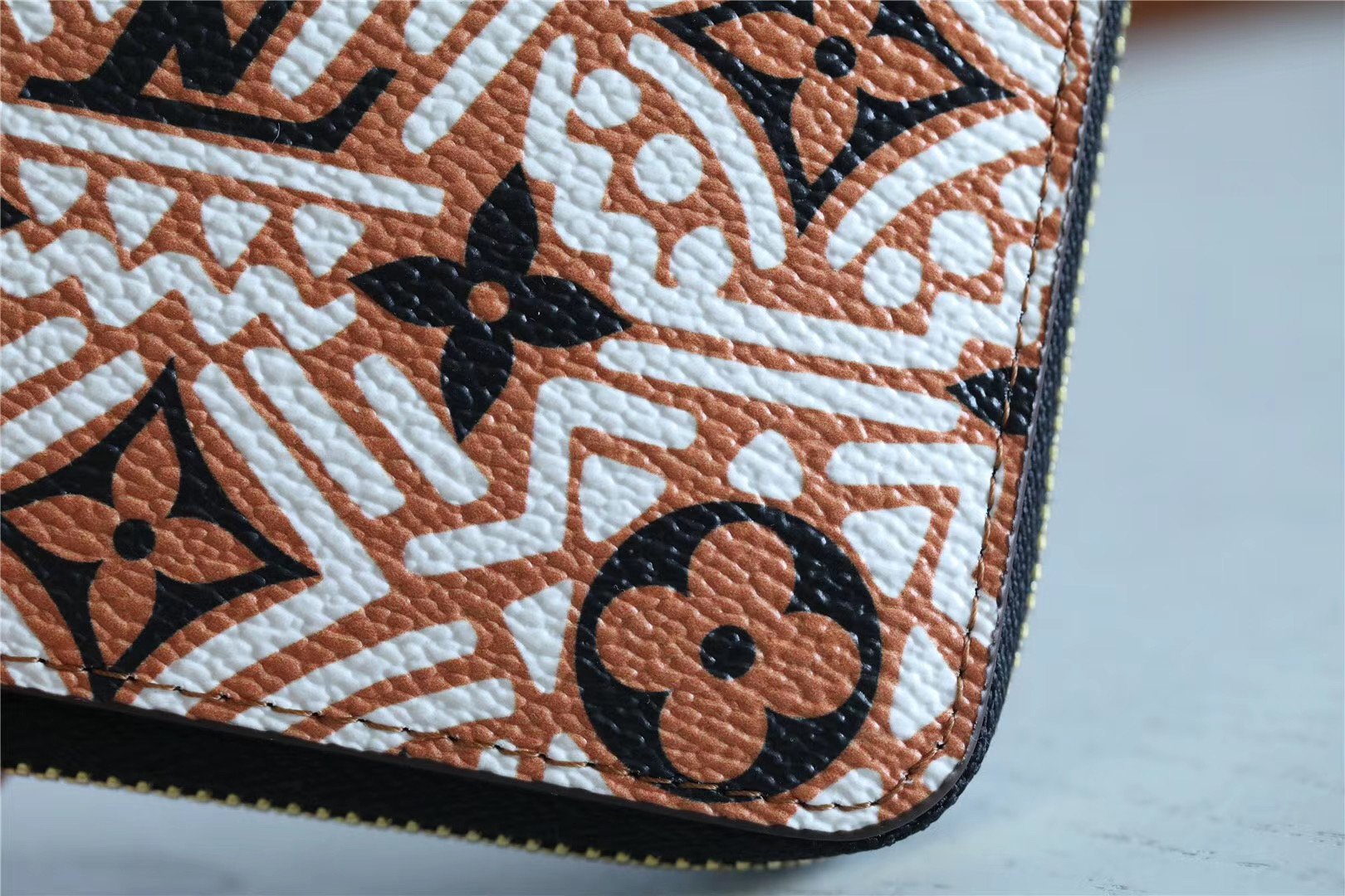 1:1 Replica Louis Vuitton Crafty Zippy Coin Purse Monogram Canvas For Women, Women's Wallets 4.3in/11cm LV M69496 - Image 4