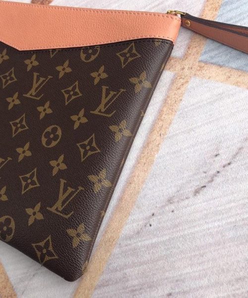 1:1 Replica Louis Vuitton Daily Pouch Bag Monogram Canvas Light Pink For Women 11.6in/29.5cm LV M62942