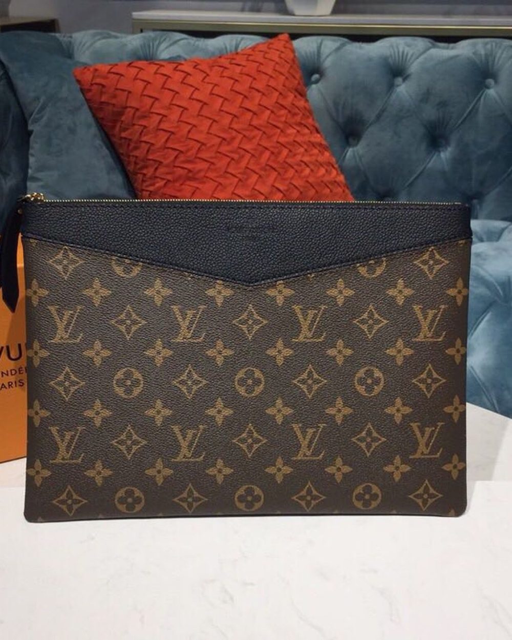 1:1 Replica Louis Vuitton Daily Pouch Monogram Canvas For Women, Women's Wallet 11.6in/29.5cm LV M62048