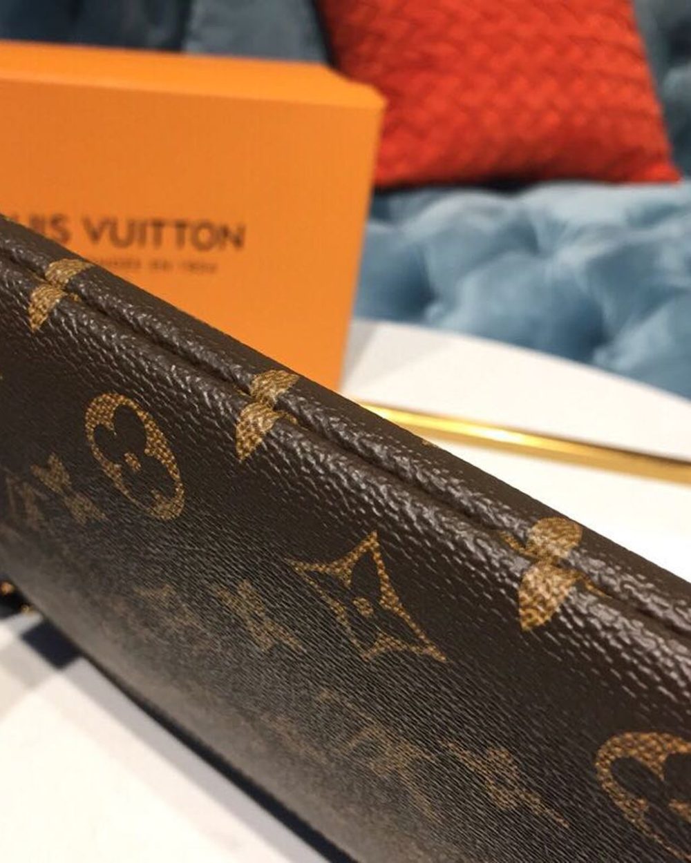 1:1 Replica Louis Vuitton Daily Pouch Monogram Canvas For Women, Women's Wallet 11.6in/29.5cm LV M62048