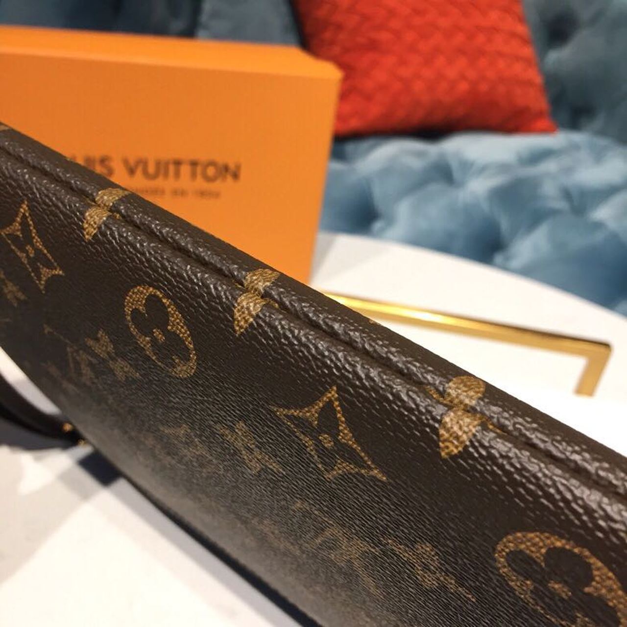 1:1 Replica Louis Vuitton Daily Pouch Monogram Canvas For Women, Women's Wallet 11.6in/29.5cm LV M62048 - Image 6