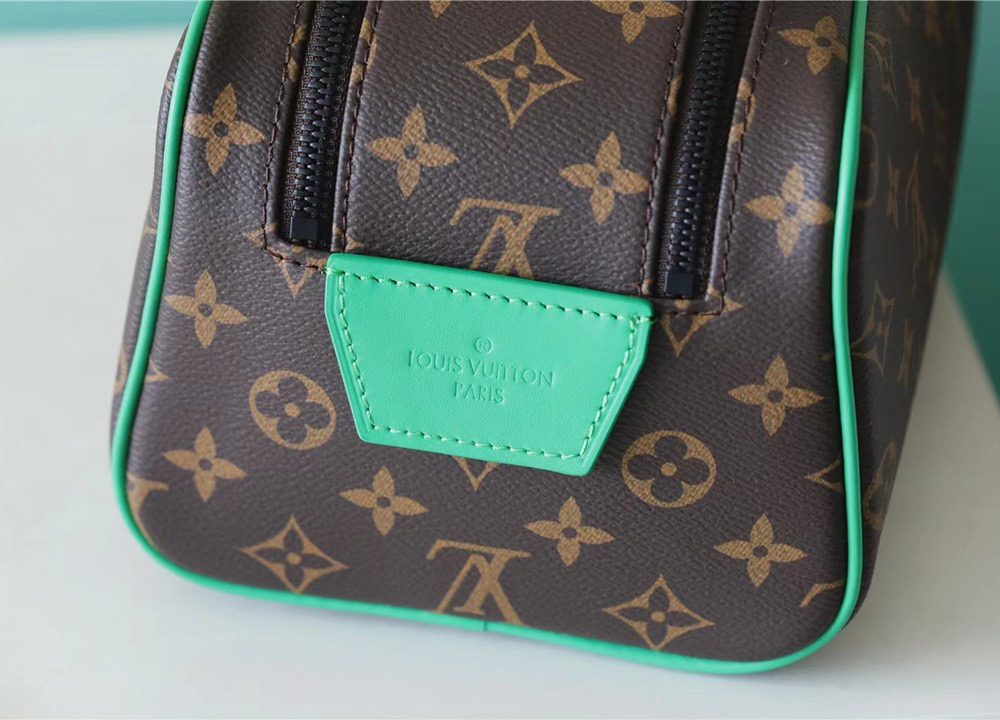 1:1 Replica Louis Vuitton Dopp Kit Poche Toilette Monogram Canvas By Virgil Abloh's Minty /Green For Women, Women's Wallets 11in/28cm LV M46253