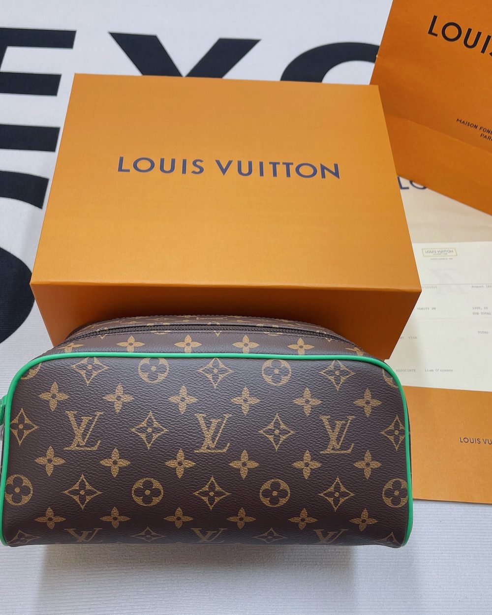 1:1 Replica Louis Vuitton Dopp Kit Poche Toilette Monogram Canvas By Virgil Abloh's Minty /Green For Women, Women's Wallets 11in/28cm LV M46253