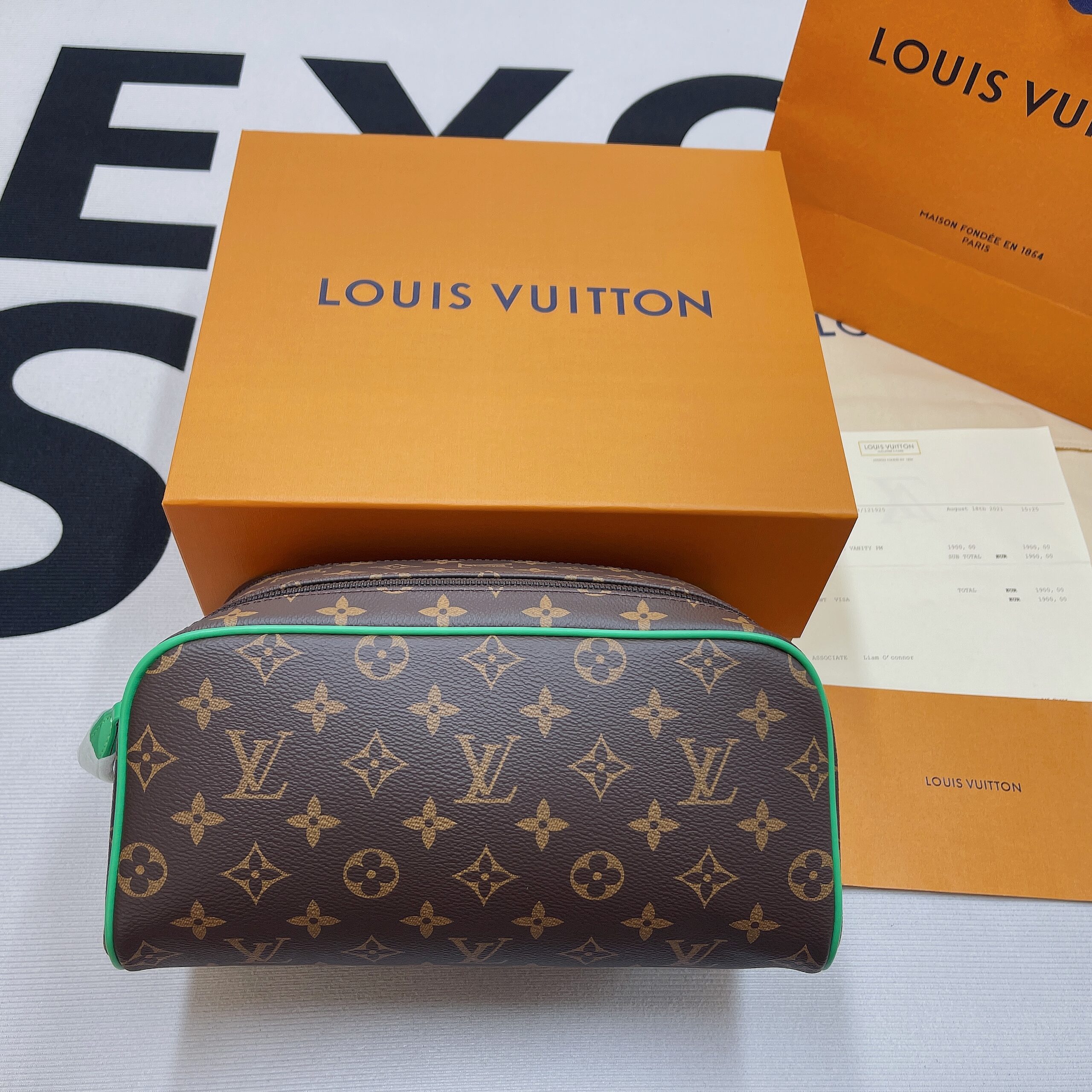 1:1 Replica Louis Vuitton Dopp Kit Poche Toilette Monogram Canvas By Virgil Abloh's Minty /Green For Women, Women's Wallets 11in/28cm LV M46253 - Image 10