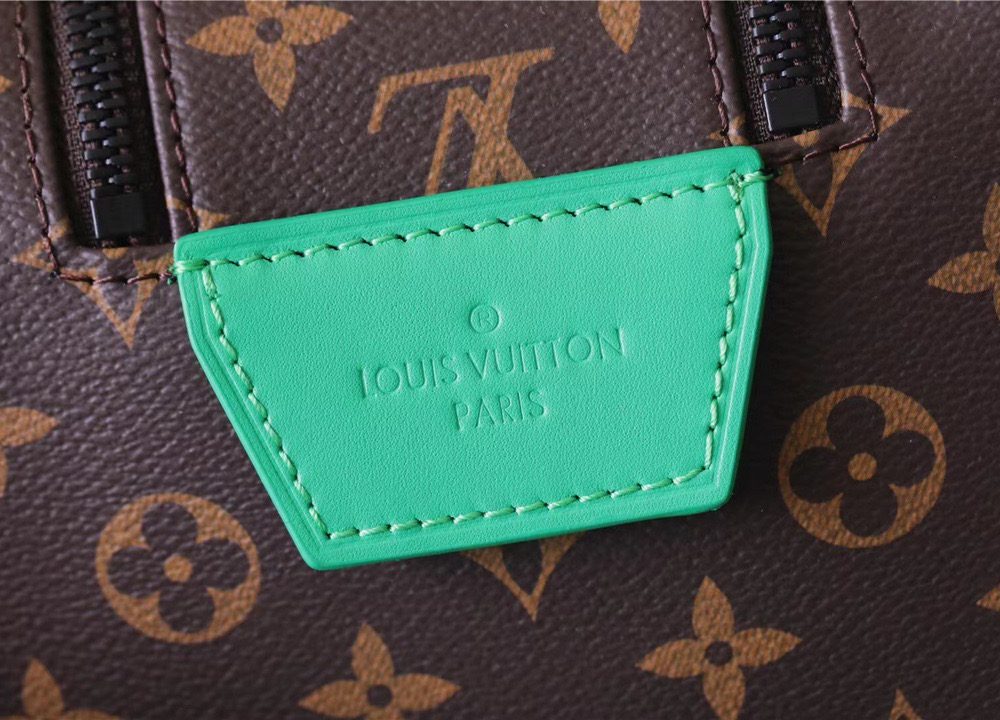 1:1 Replica Louis Vuitton Dopp Kit Poche Toilette Monogram Canvas By Virgil Abloh's Minty /Green For Women, Women's Wallets 11in/28cm LV M46253