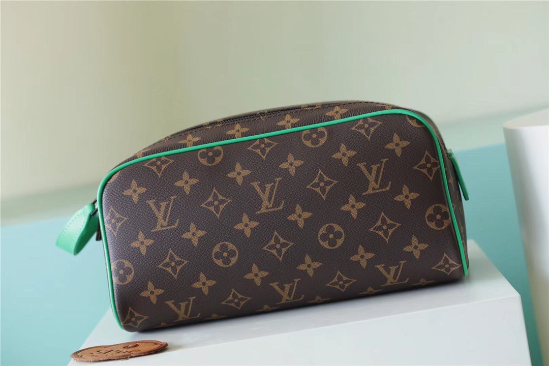 1:1 Replica Louis Vuitton Dopp Kit Poche Toilette Monogram Canvas By Virgil Abloh's Minty /Green For Women, Women's Wallets 11in/28cm LV M46253 - Image 12