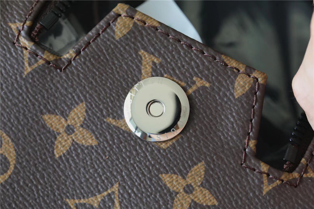 1:1 Replica Louis Vuitton Dopp Kit Poche Toilette Monogram Canvas By Virgil Abloh's Minty /Purple For Women, Women's Wallets 11in/28cm LV - Image 4