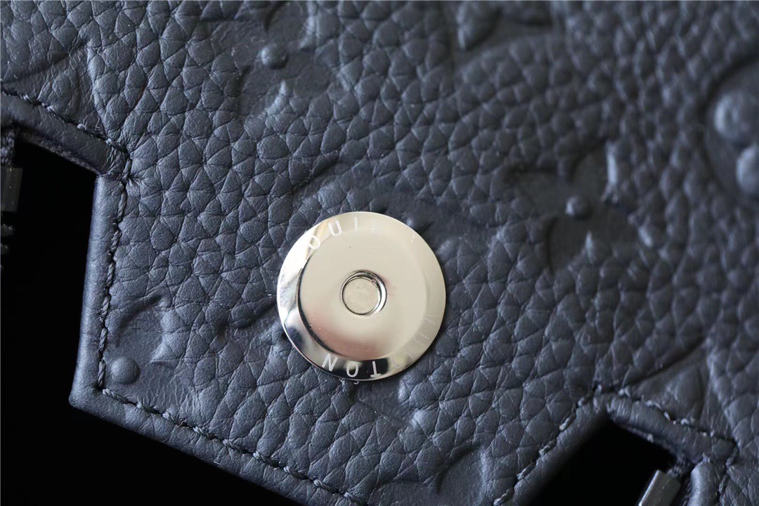 1:1 Replica Louis Vuitton Dopp Kit Toilet Pouch Monogram Empreinte Black For Women, Women's Wallets 11in/28cm LV - Image 4