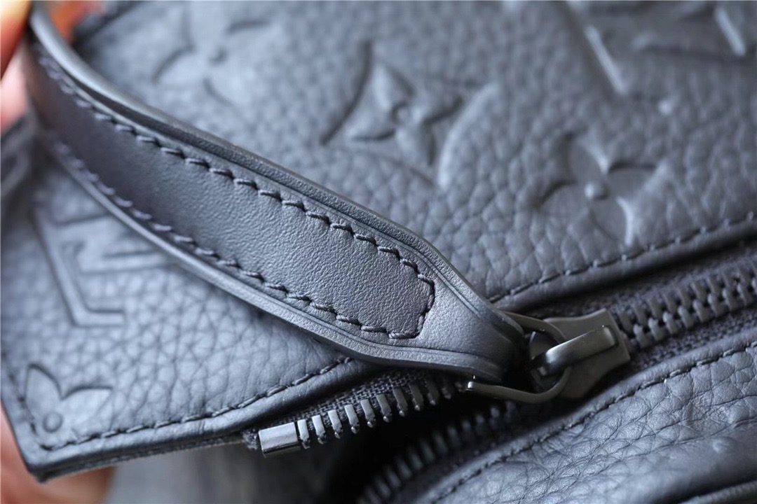 1:1 Replica Louis Vuitton Dopp Kit Toilet Pouch Monogram Empreinte Black For Women, Women's Wallets 11in/28cm LV - Image 9