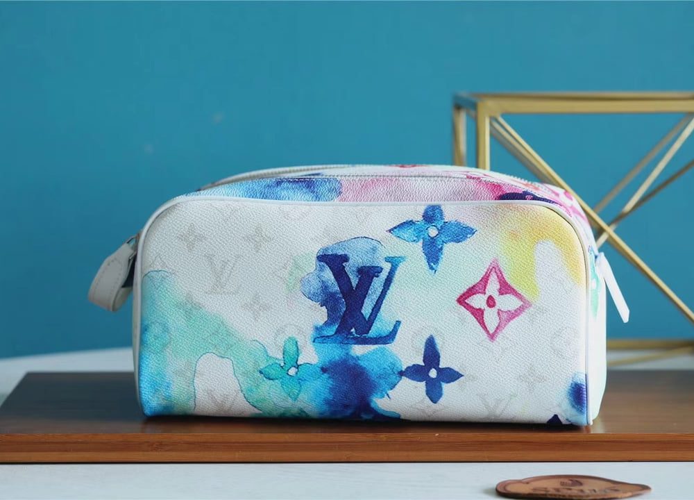 1:1 Replica Louis Vuitton Dopp Kit Toilet Pouch Monogram Empreinte Multiple Color For Women, Women's Wallets 11in/28cm LV