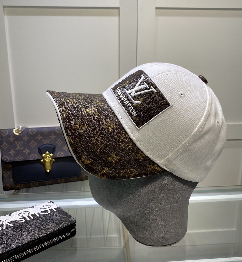 Louis Vuitton Embroidered Logo Baseball Cap White LV Cap