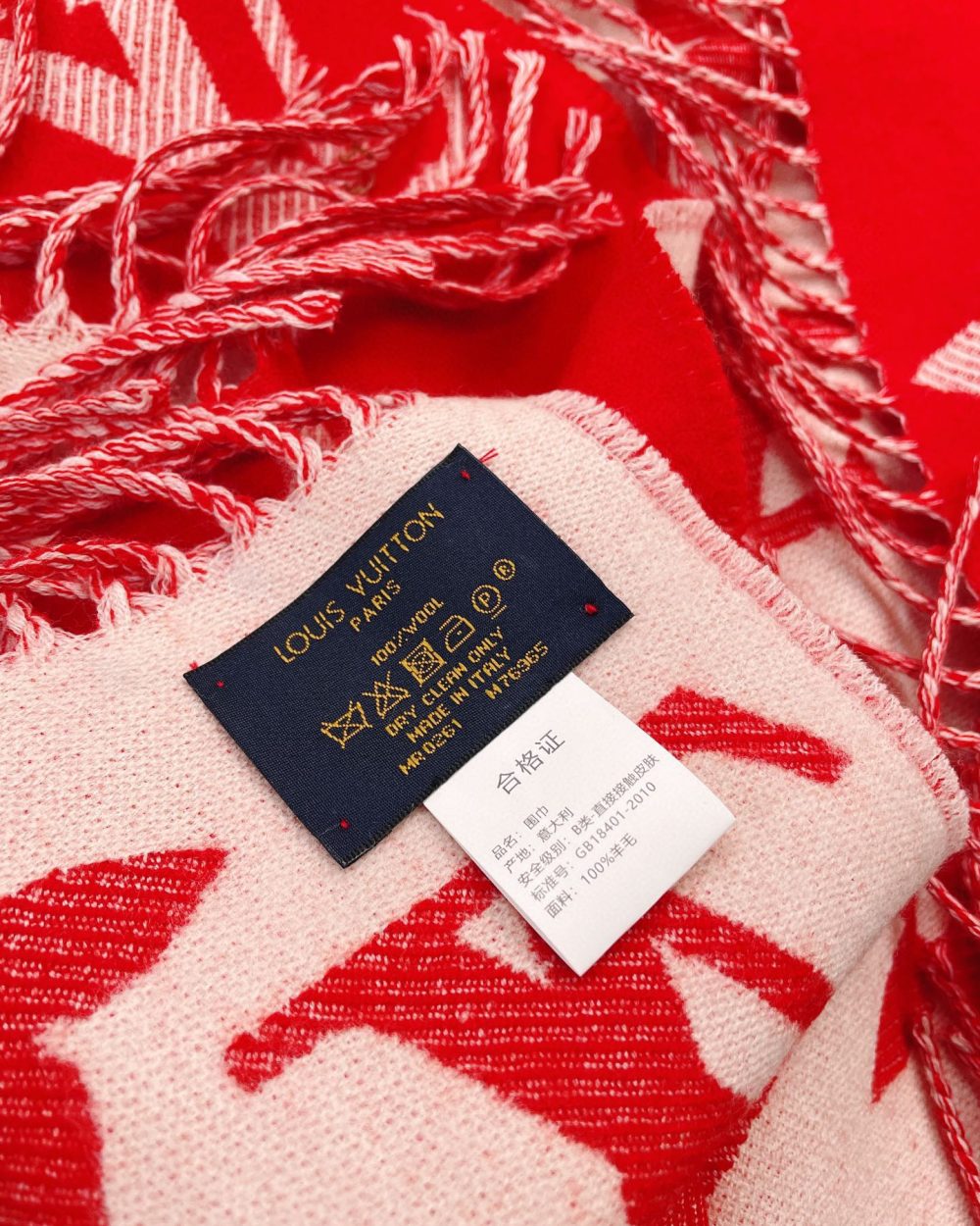 Louis Vuitton Essential Monogram Red/Rose Scarf 180cm/71in