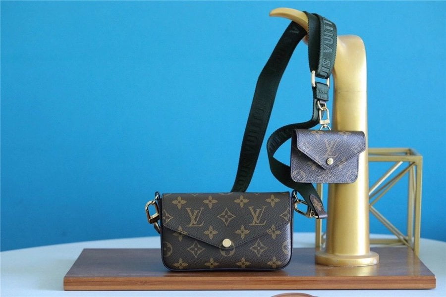 1:1 Replica Louis Vuitton Felicie Strap & Go Monogram Canvas Khaki Green For Women, Women's Wallets 6.7in/17cm LV M80091