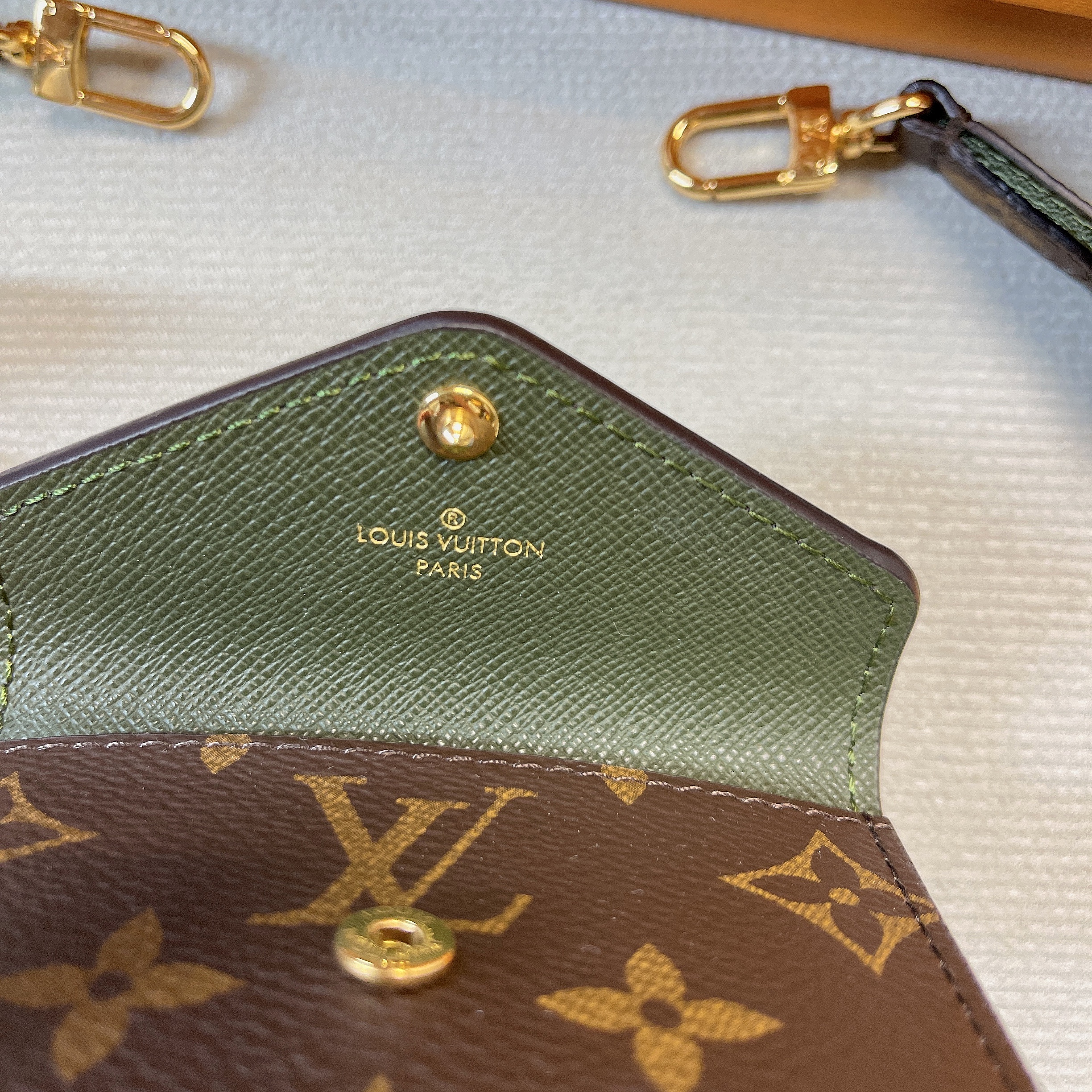 1:1 Replica Louis Vuitton Felicie Strap & Go Monogram Canvas Khaki Green For Women, Women's Wallets 6.7in/17cm LV M80091 - Image 6